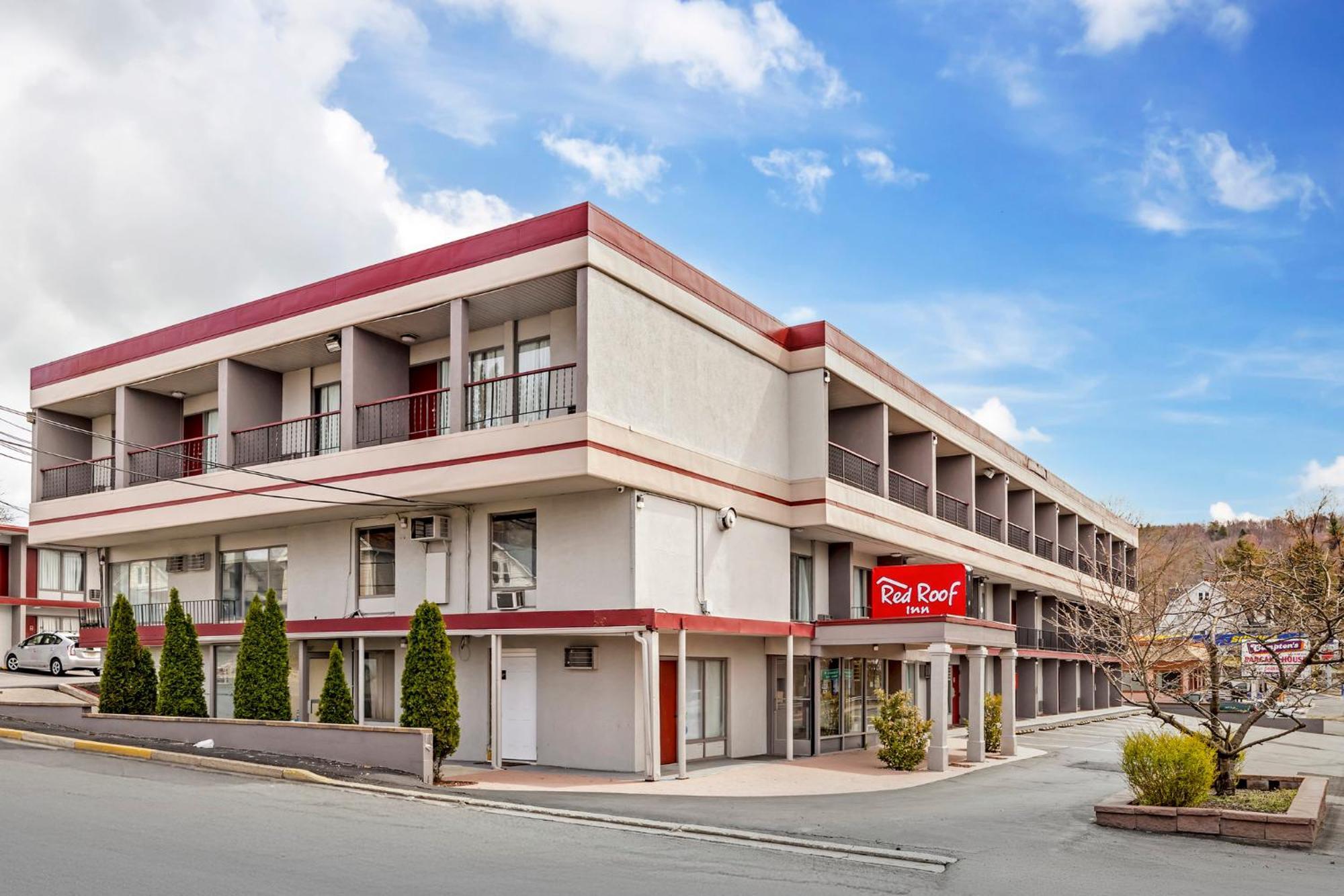 Red Roof Inn Stroudsburg Exterior photo