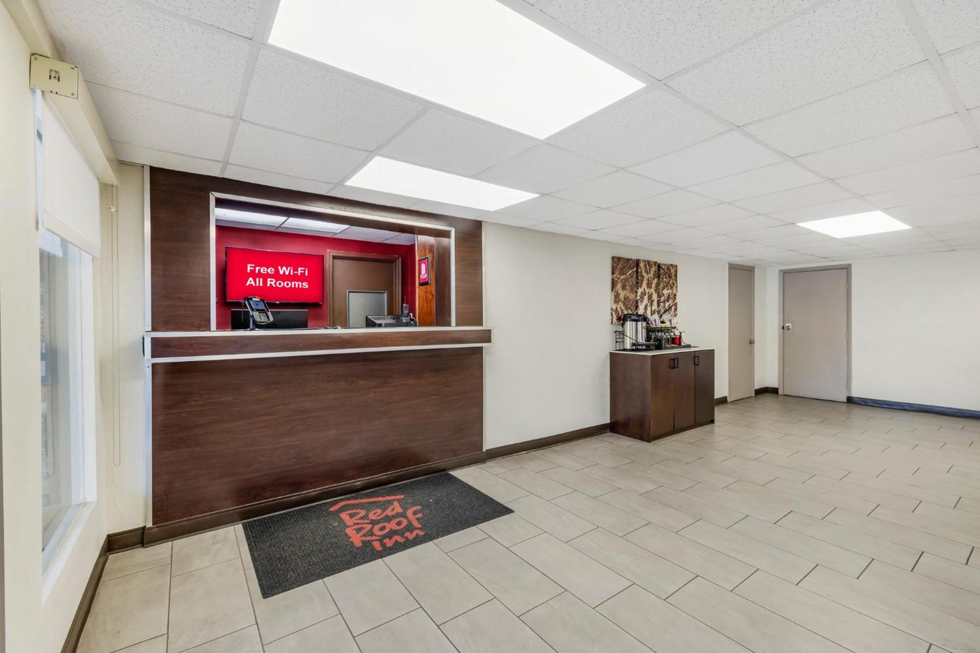 Red Roof Inn Stroudsburg Exterior photo