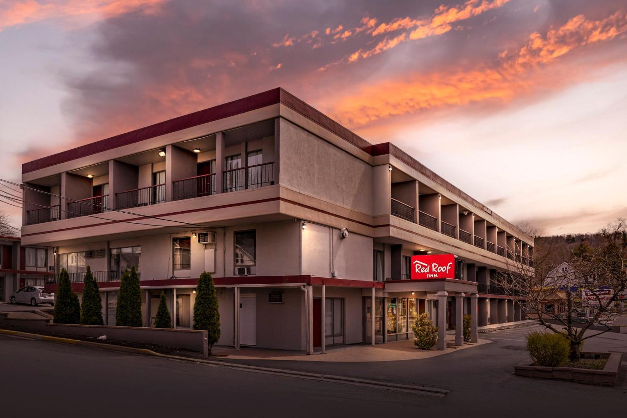 Red Roof Inn Stroudsburg Exterior photo
